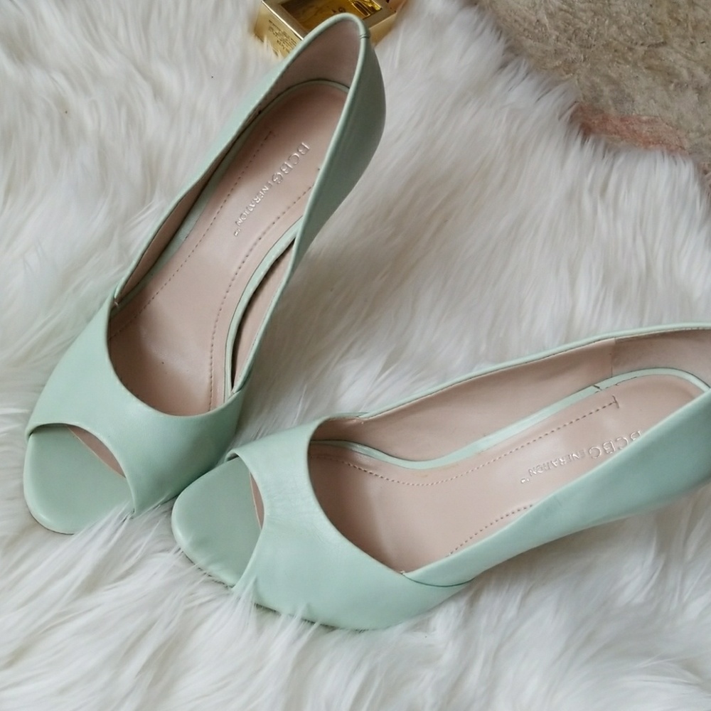 🌸OFFERS WELCOME!! BCBGeneration peep toe heels🌸